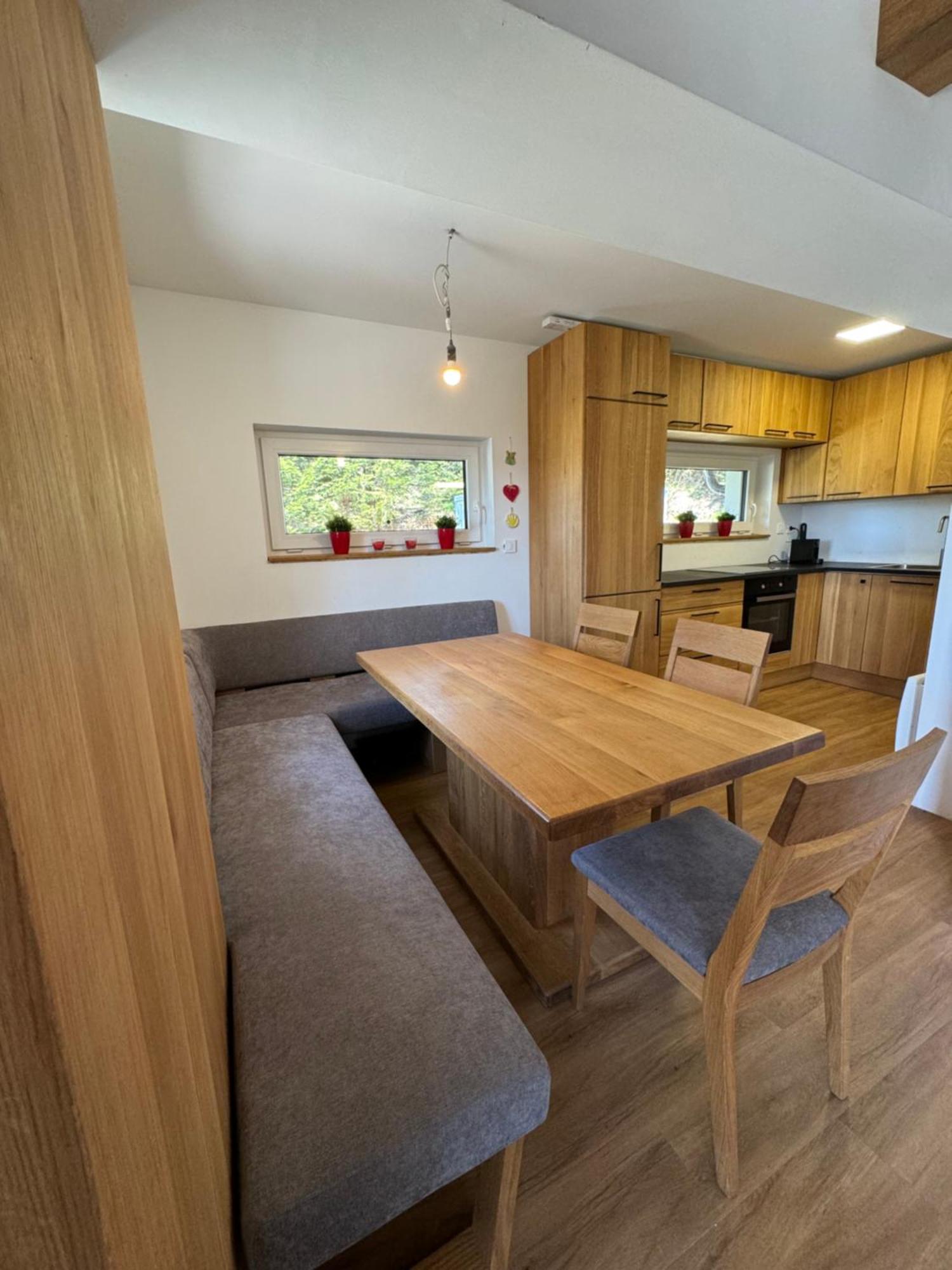 Span Cottage เยเซนิตเซ ภายนอก รูปภาพ